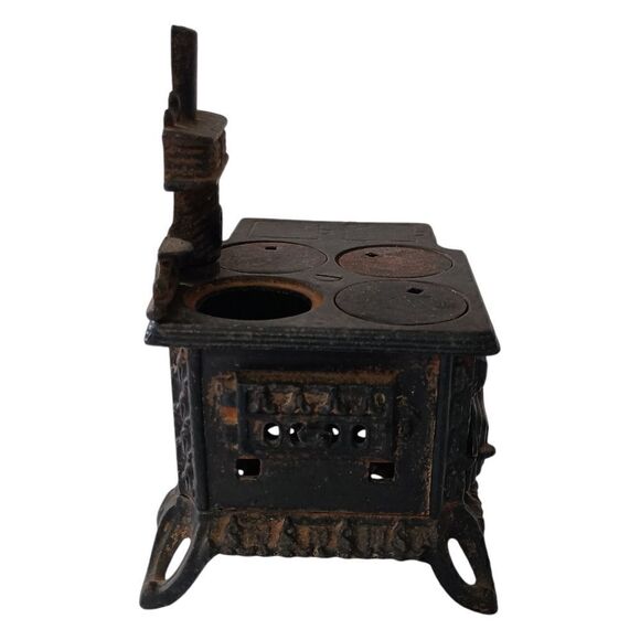 Queen Cast‎ Iron Stove Miniature Toy Salesman Sample Diorama Vintage Dollhouse. - Picture 10 of 16